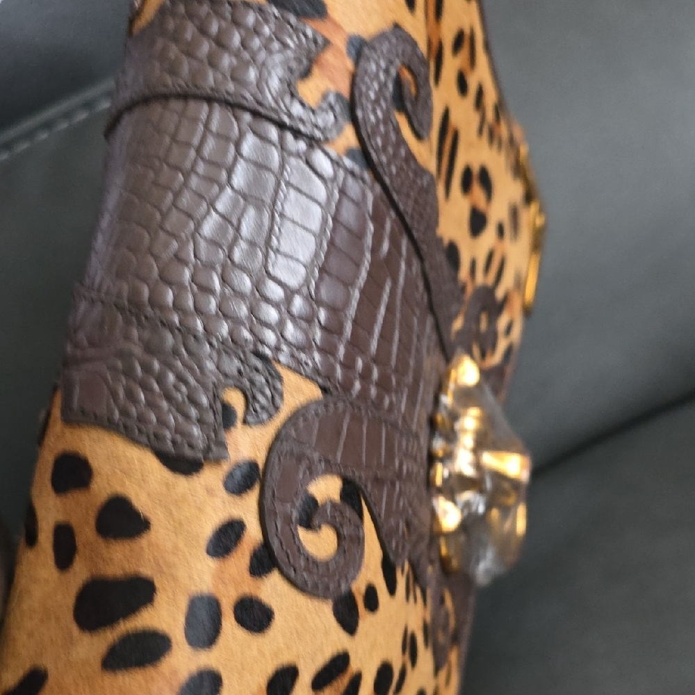 Sharif Leopard Print Crossbody Bag with Gold and Brown Accents - Picture 11 of 16
